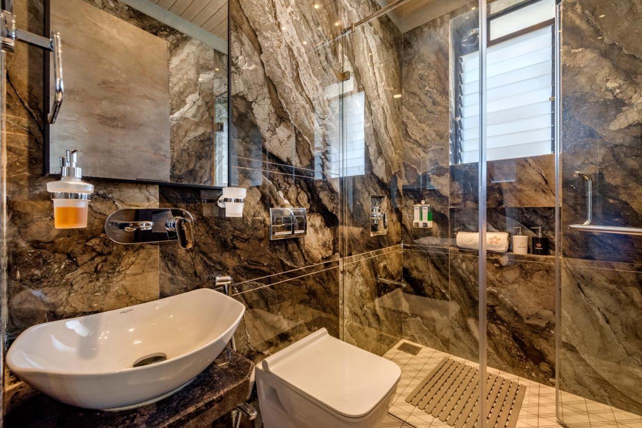 Villa Saffronstays Heavone Penta, *