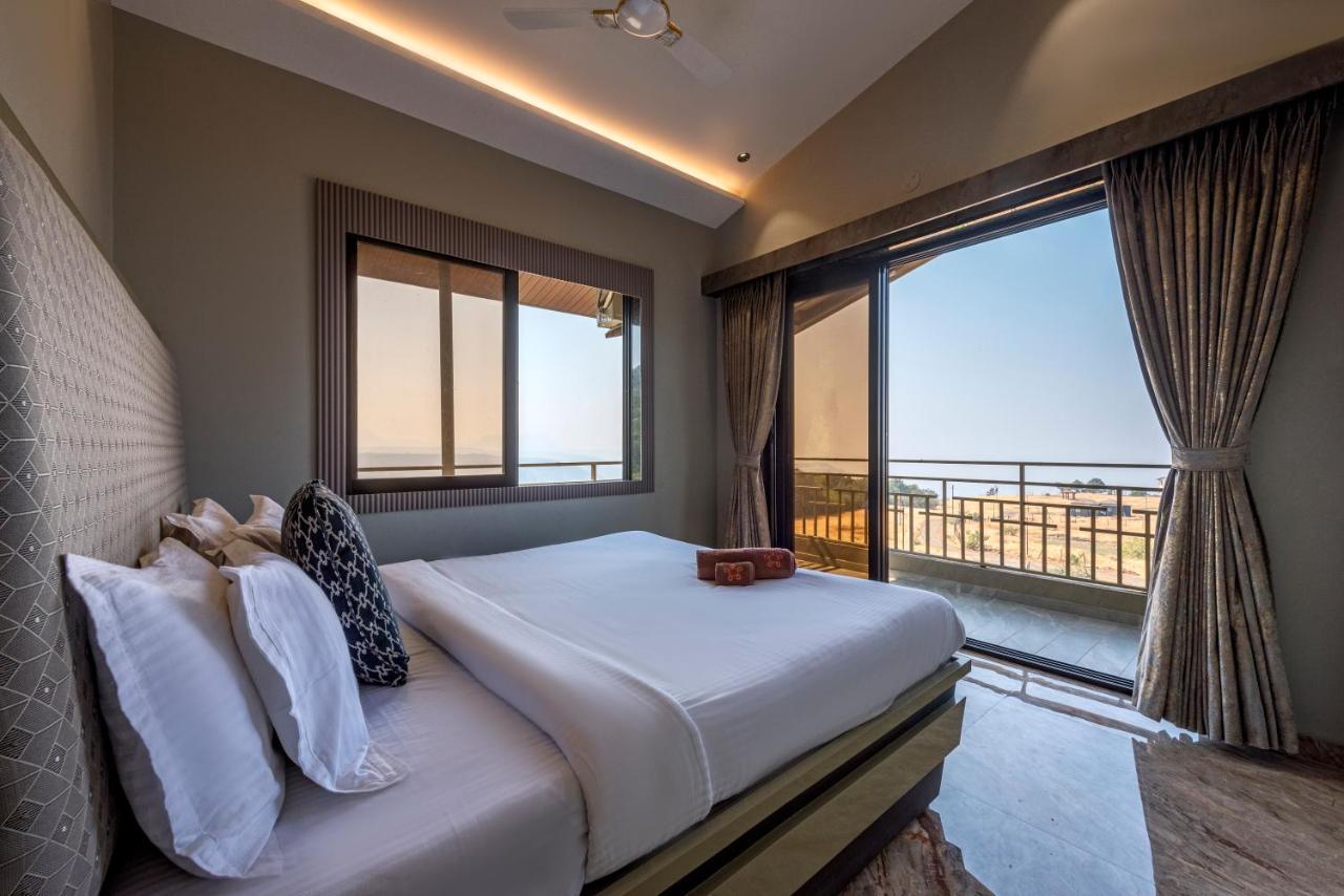 Saffronstays Heavone Penta, Villa