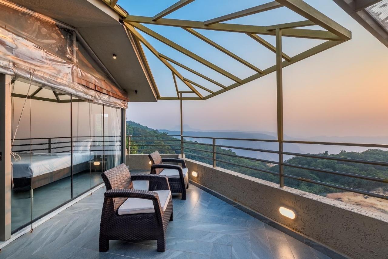 Saffronstays Heavone Trio, * Lonavala