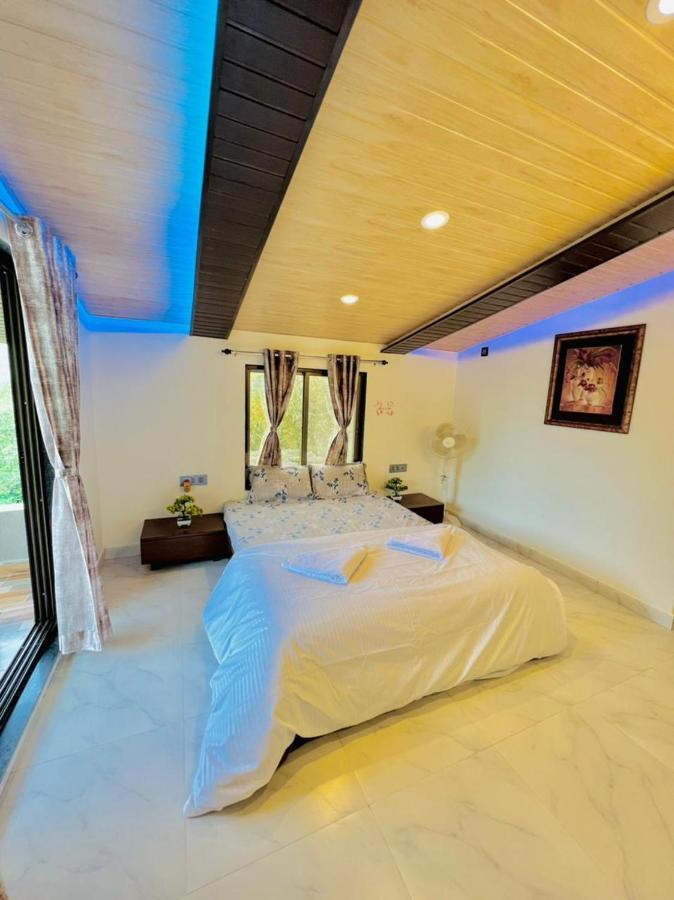Sahyadri Hills 3bhk Private Pool Apartment