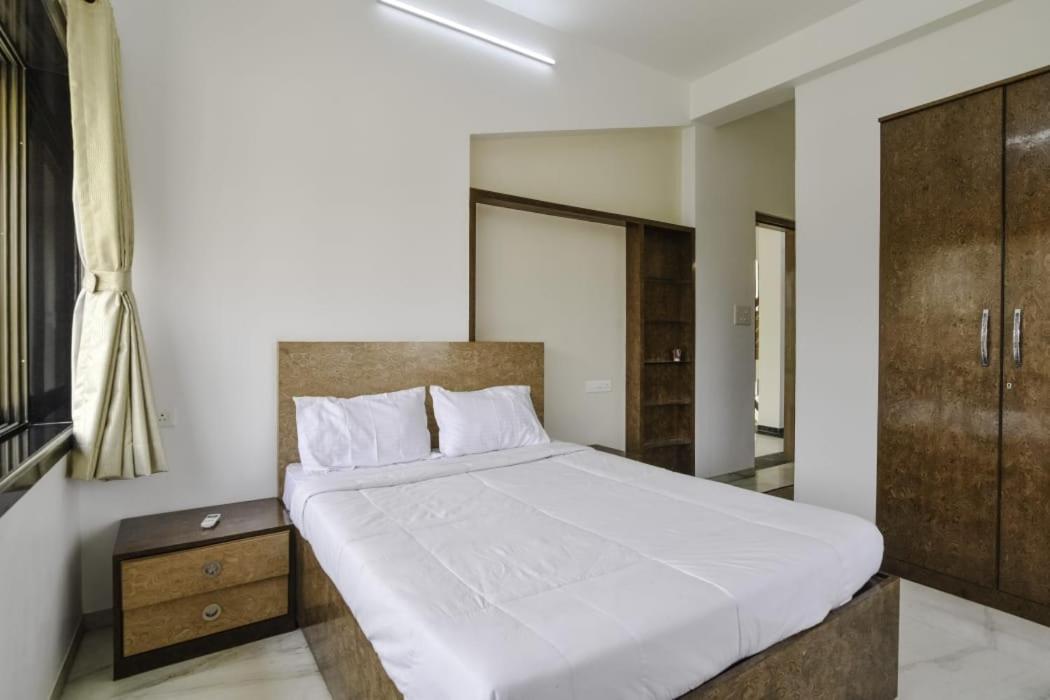 Empyrean Stays Ll Bobby Ll 2bhk Ll Ac Ll Pool Ll Villa Lonavala