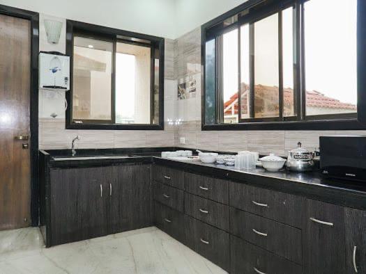 Empyrean Stays Ll Bobby Ll 2bhk Ll Ac Ll Pool Ll *