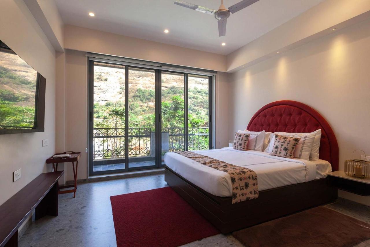 Stayvista's Le Arc - Artistic With Private Plunge Pool And Scenic Views Lonavala
