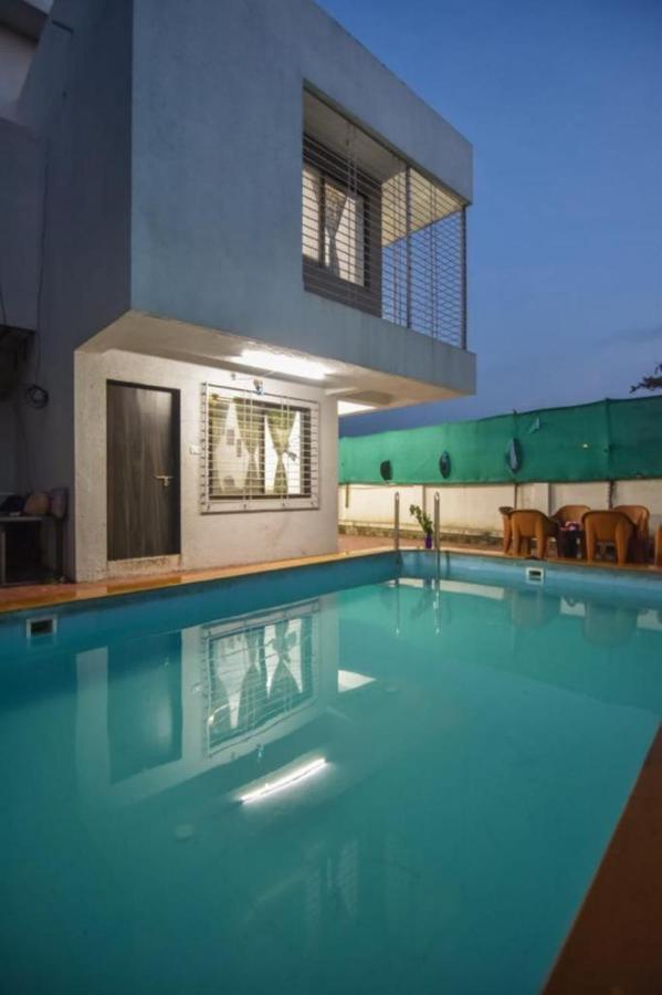 Empyrean Stays Mazzelo Villa, *