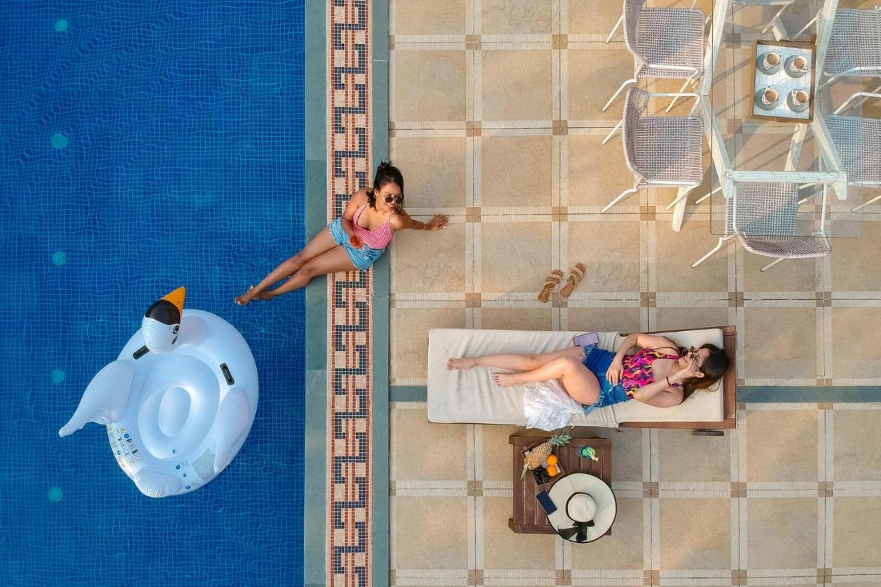 Stayvista's Le Sutra Great Escapes: Artistic Mountain Retreat With Pool