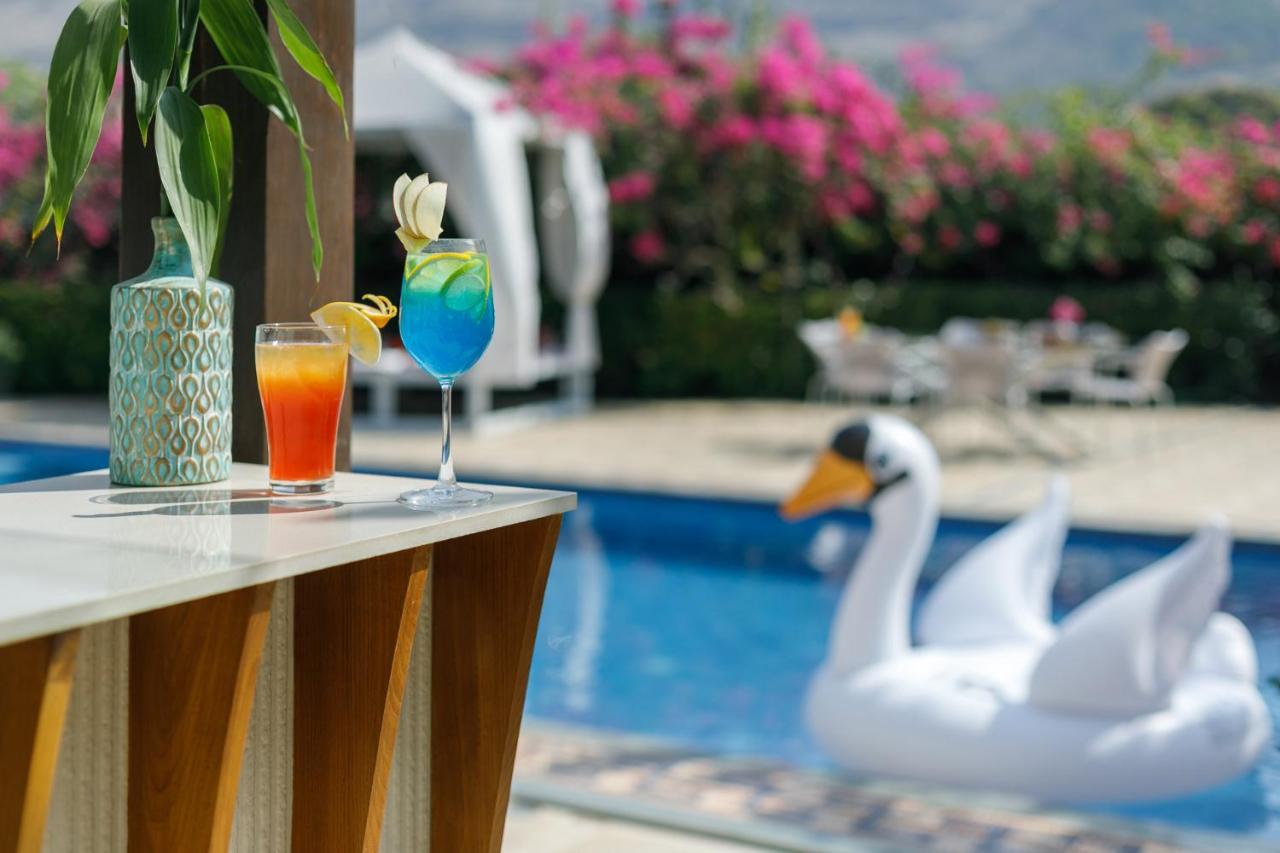 Stayvista's Le Sutra Great Escapes: Artistic Mountain Retreat With Pool