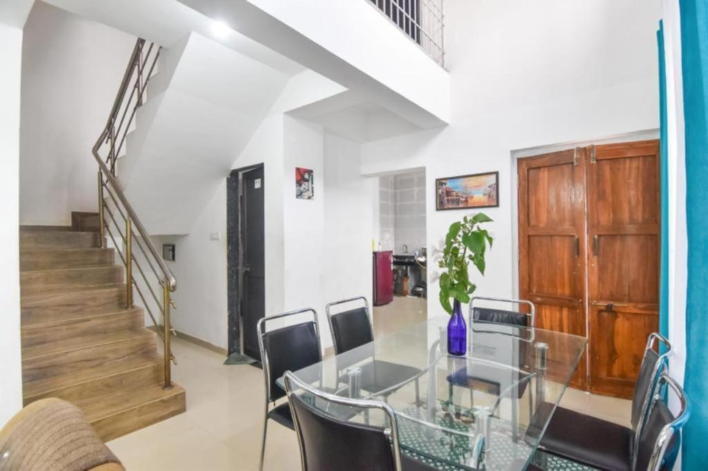 Villa Empyrean Stays Mazzelo Villa,