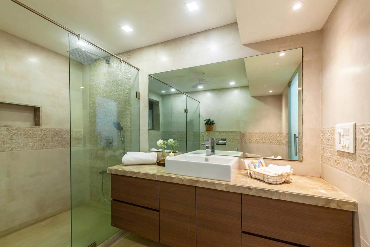 Stayvista's Emerald Acres: Luxury Retreat With Heated Pool & Scenic Views * Lonavala