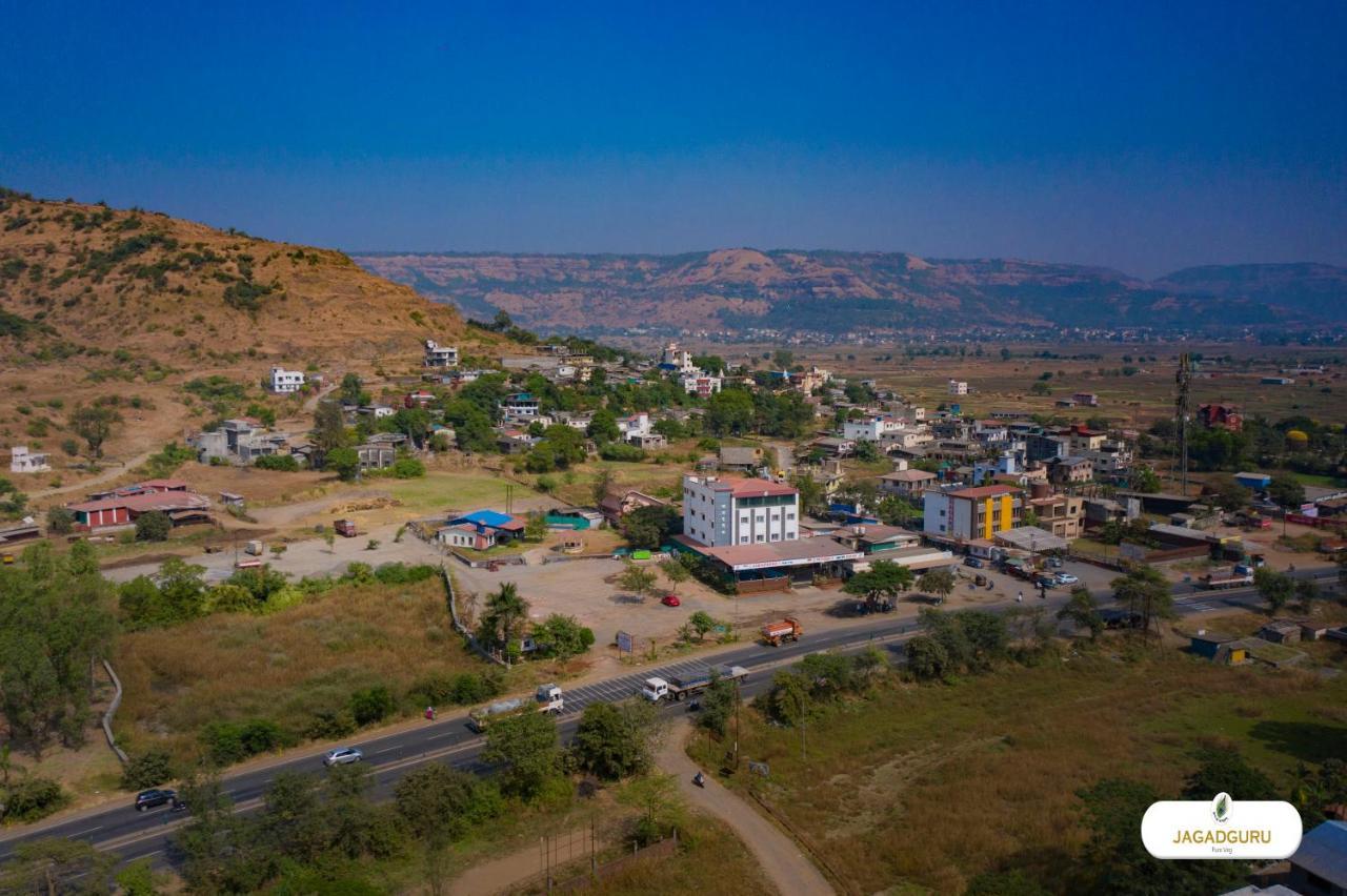 Jagadguru Hotel 3*