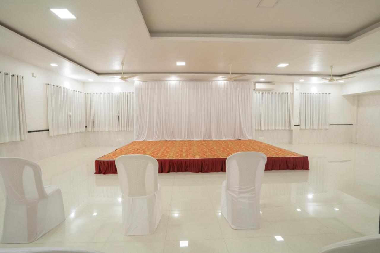 Jagadguru Hotel Lonavala