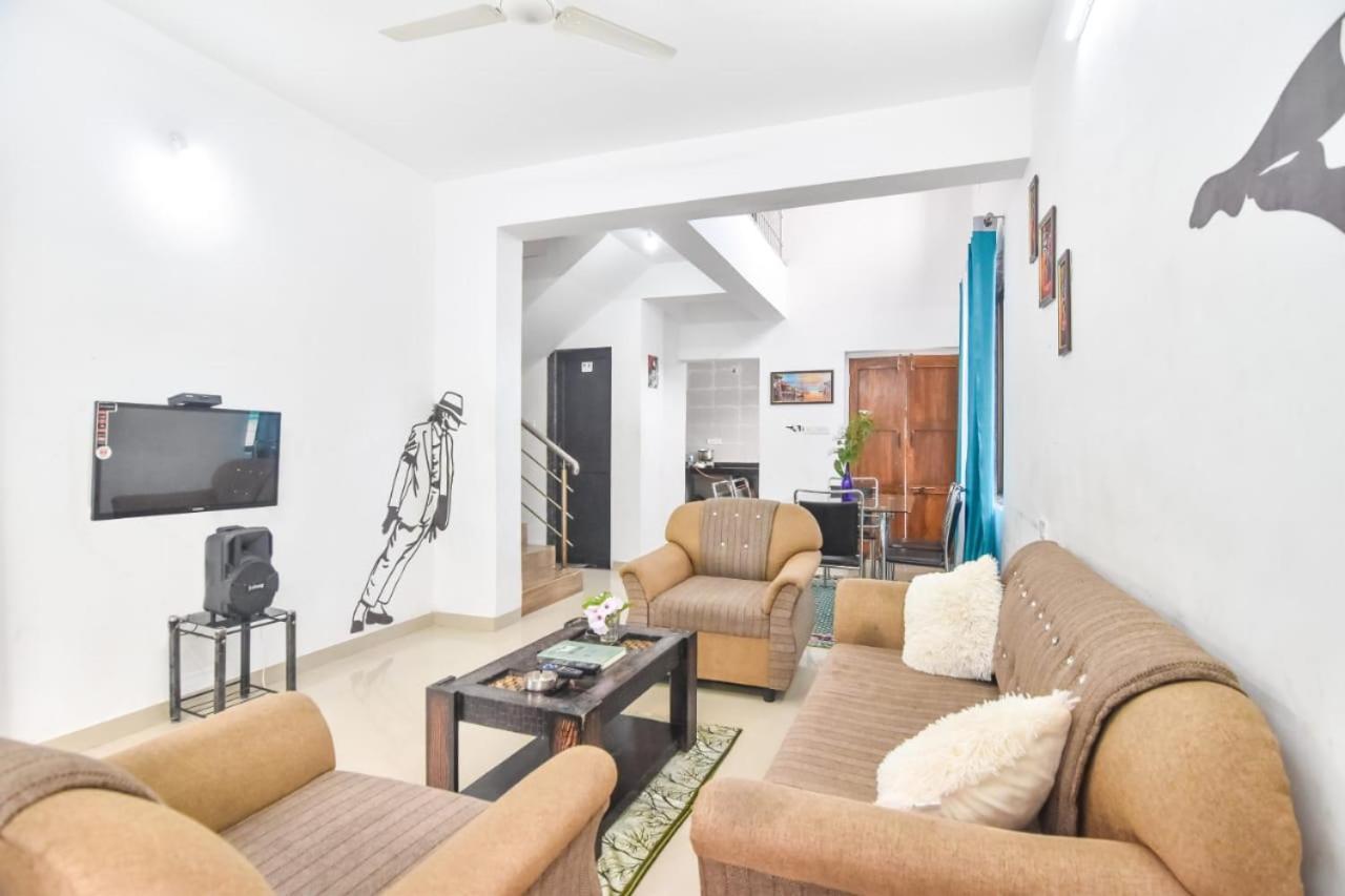 Empyrean Stays Ll Nostro Circo Ll 2bhk Ll Big Pool Villa Lonavala