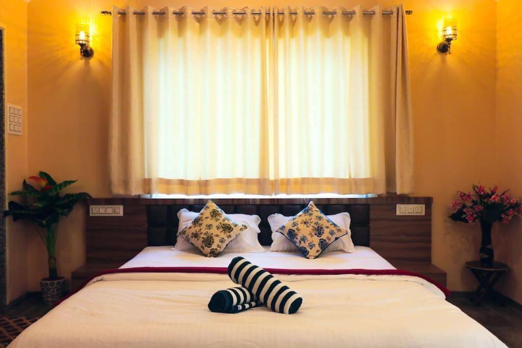 Villa Leisurely Casa By The Hills 4bhk, Pawna Lonavala
