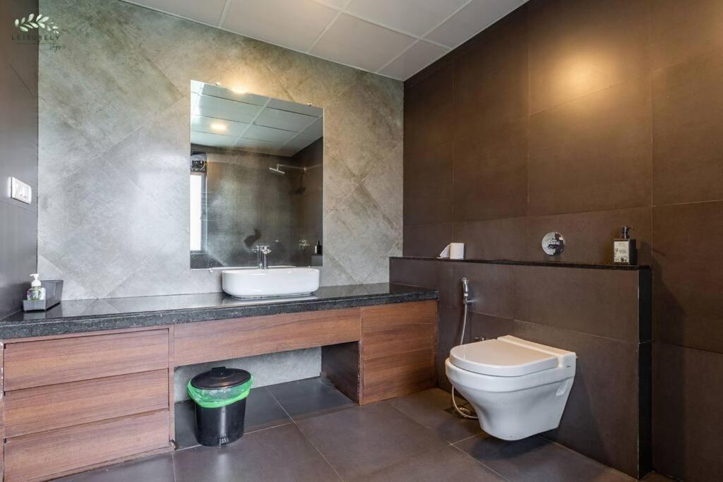 Leisurely Stays Nautilus Villa Lonavala