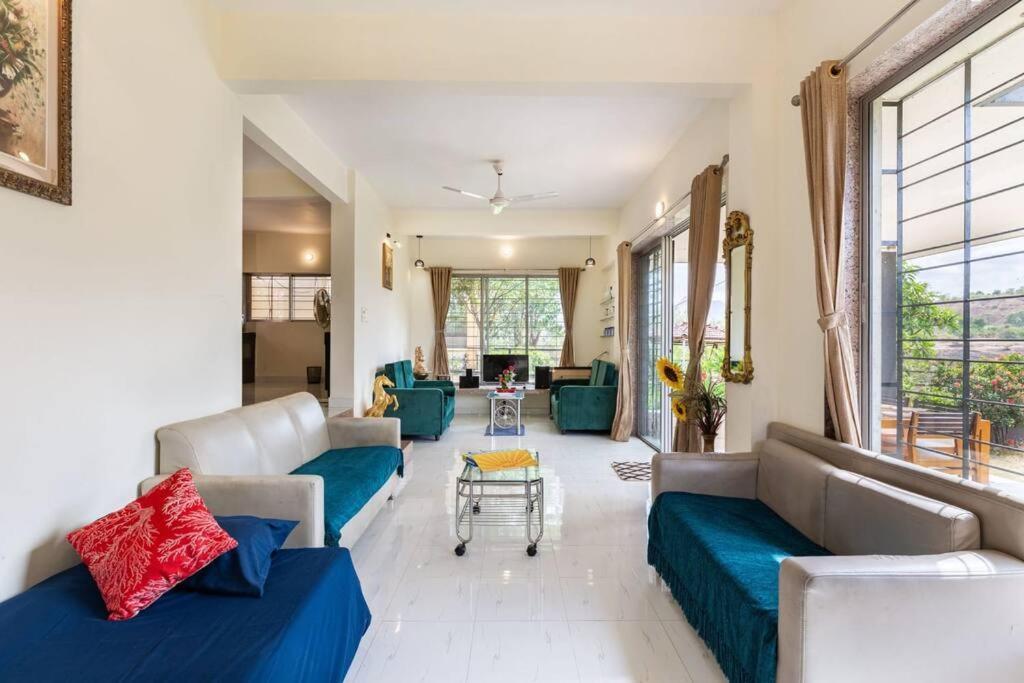 Leisurely Jazz By The Lake, 2bhk Pawna *