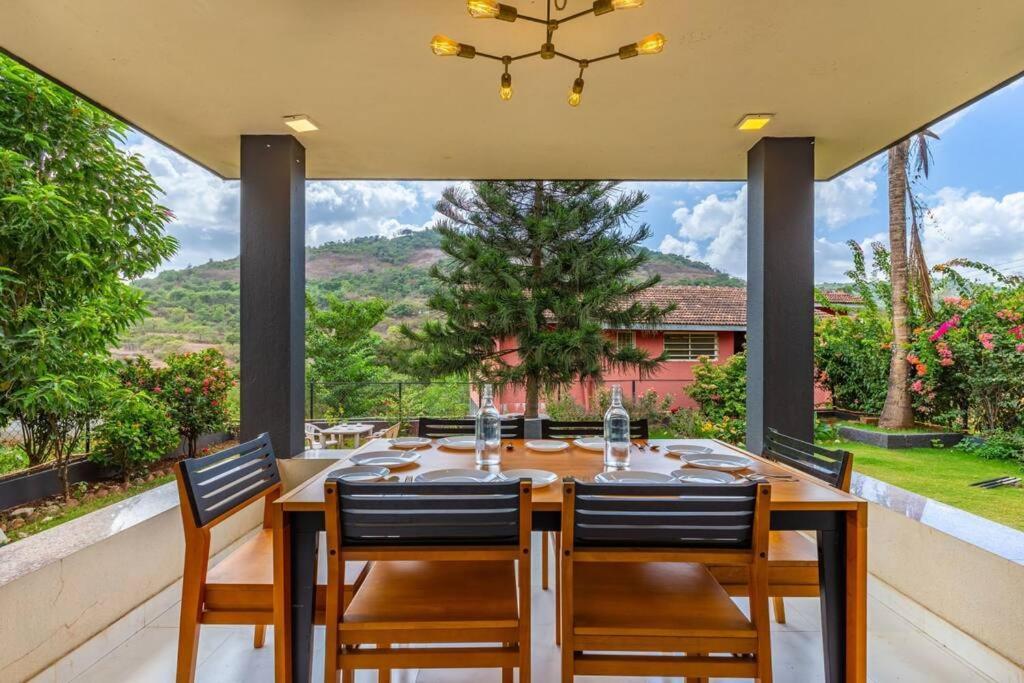 Villa Leisurely Jazz By The Lake, 2bhk Pawna