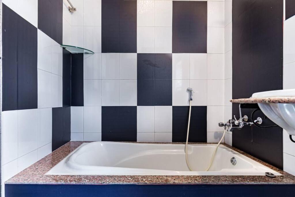 Leisurely Jazz By The Lake, 2bhk Pawna Villa Lonavala