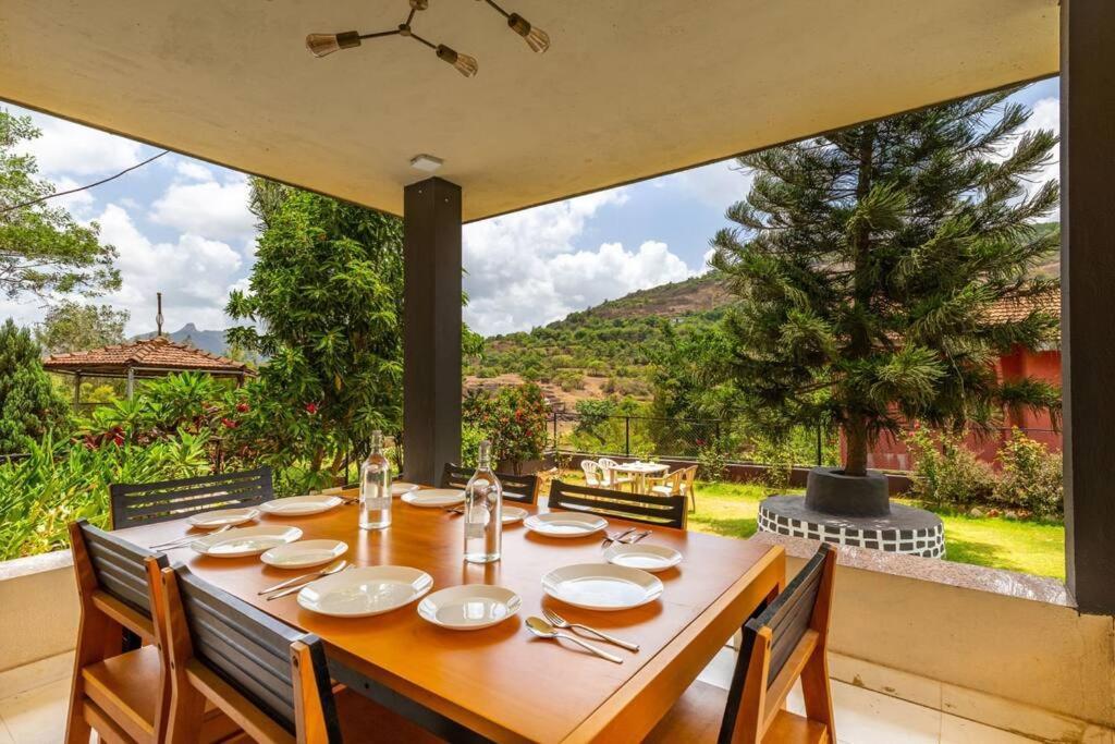 Leisurely Jazz By The Lake, 2bhk Pawna Villa *