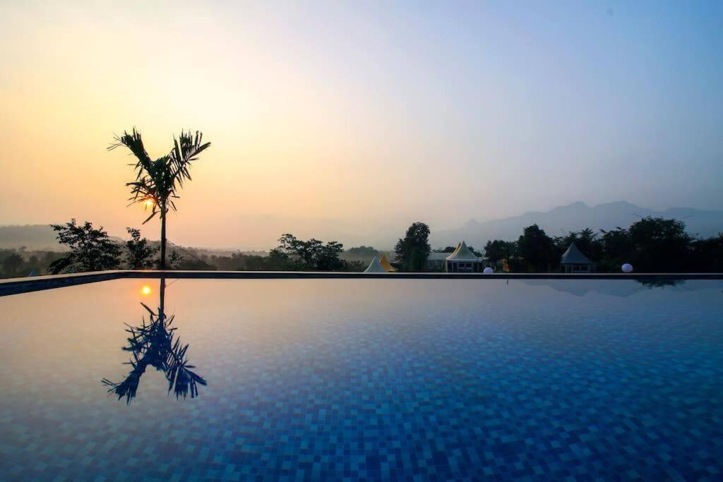 Villa Leisurely Casa By The Hills 4bhk, Pawna Lonavala