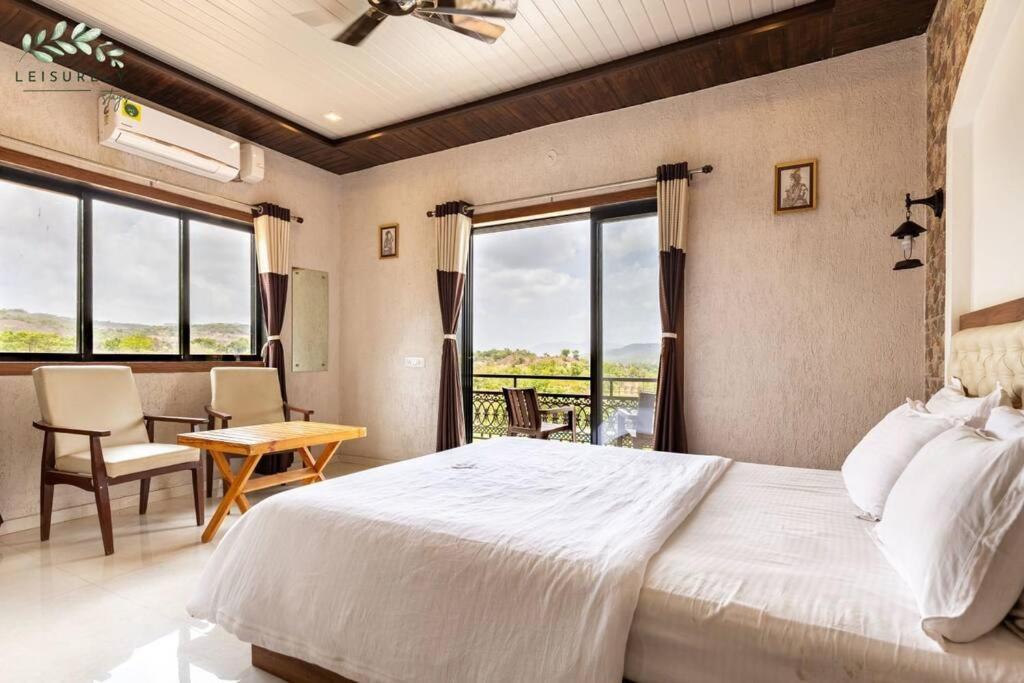Leisurely By The Foothills 7bhk , Pawna Lake, Lonavala