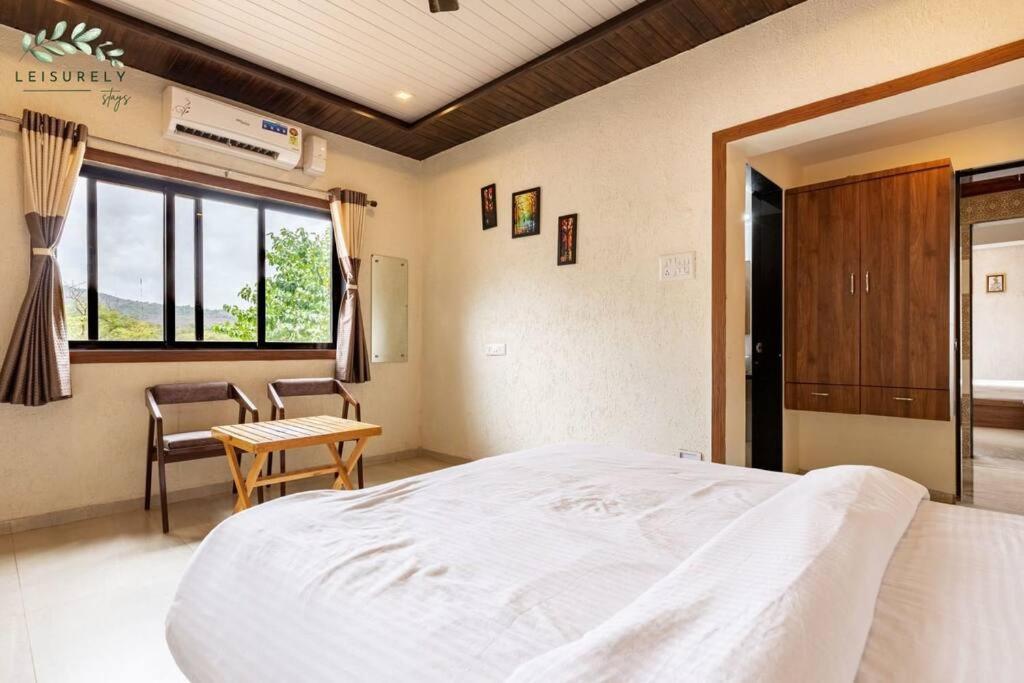 Villa Leisurely By The Foothills 7bhk , Pawna Lake,