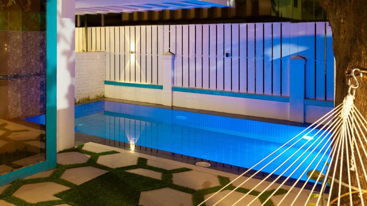 Cozy Nook- Artsy 3bhk With Private Pool- By Staymonkey Lonavala