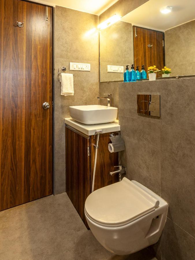 Cozy Nook- Artsy 3bhk With Private Pool- By Staymonkey Villa