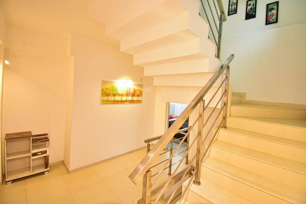 Comfy 3bhk Rio *