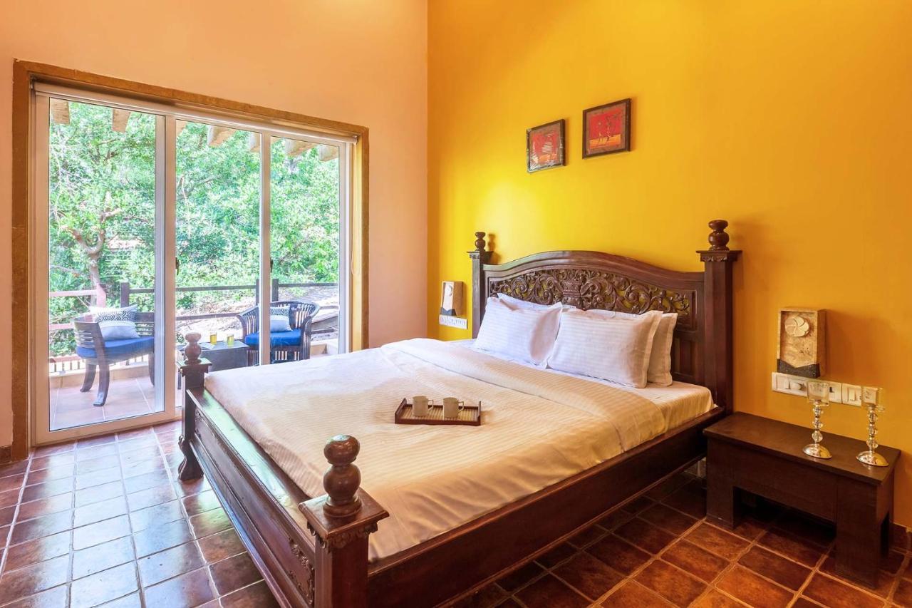Villa Stayvista's The Happy Hive - Cozy And A Pool For A Delightful