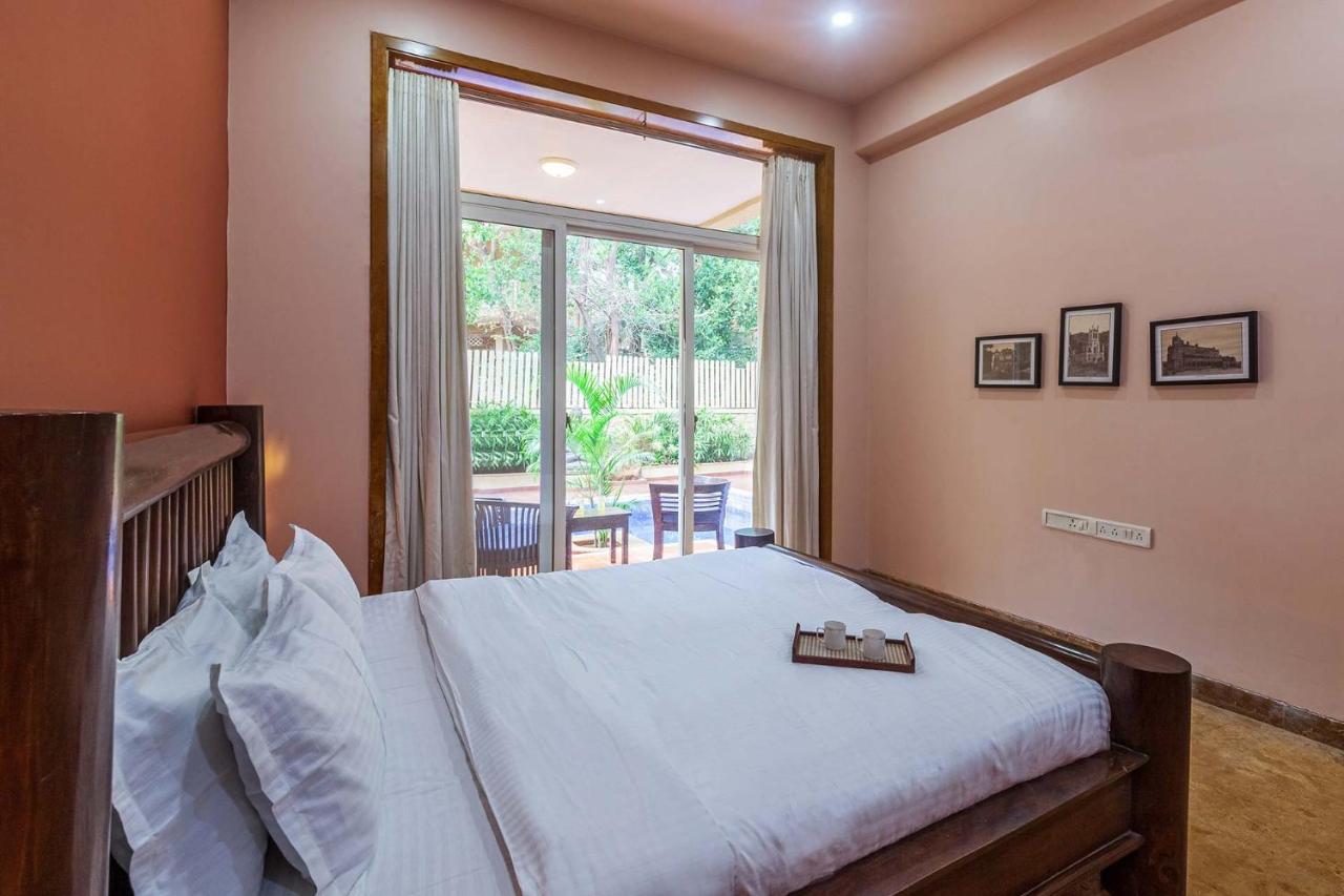 Stayvista's The Happy Hive - Cozy And A Pool For A Delightful Villa