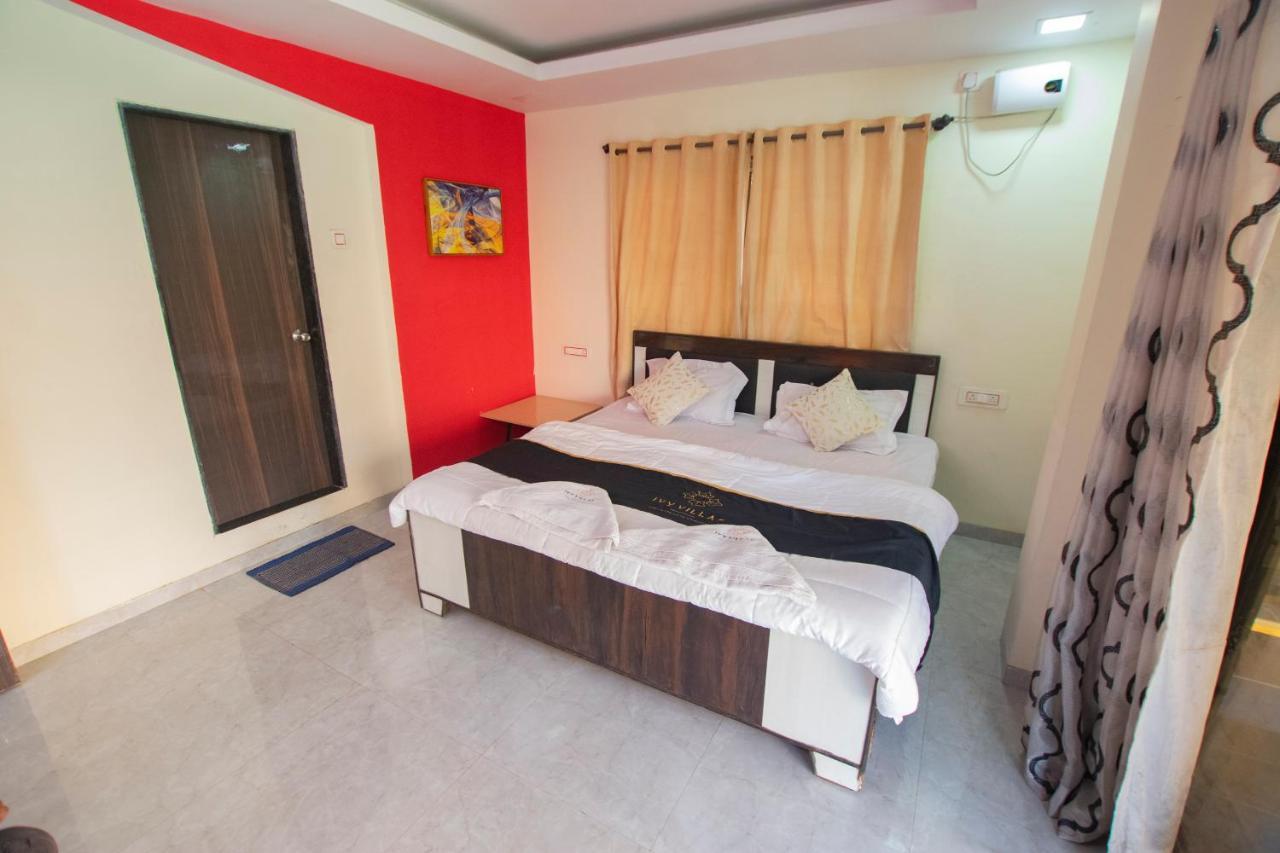Ivy Goldenhill 3 Bhk With Private Pool,