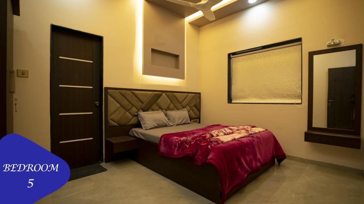 Royal Retreat - 7bhk Luxury By Royal Villa *