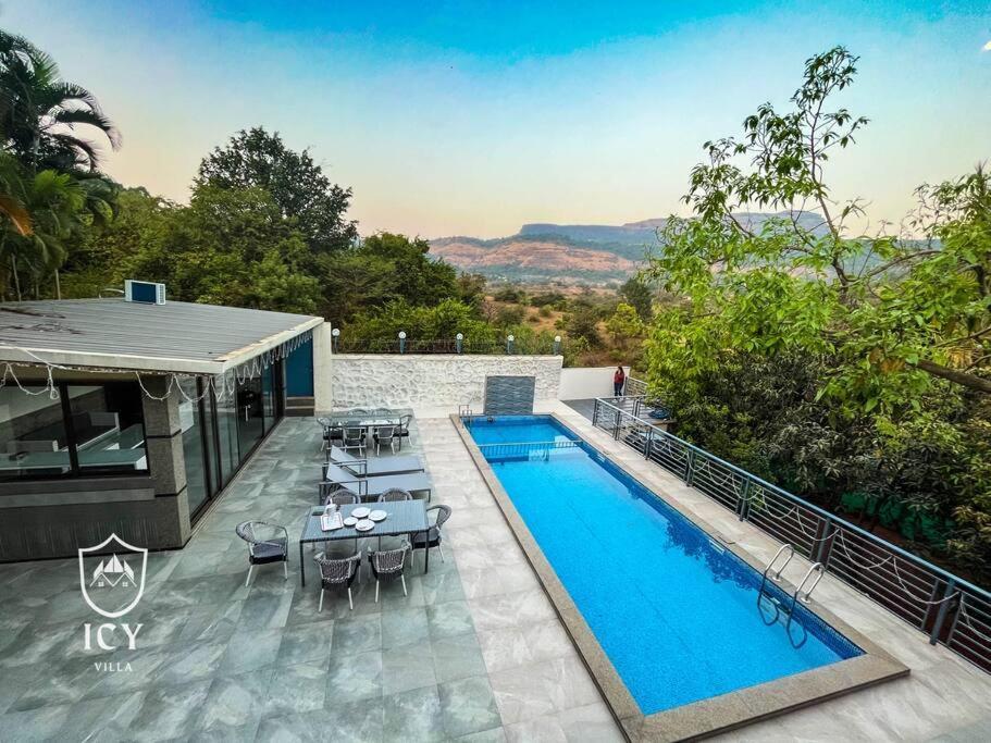 Icy - 4bhk With Pool And Mountain View Holiday home