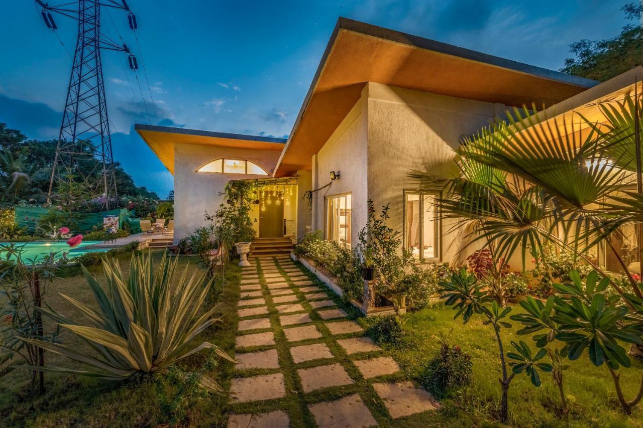 Saffronstays Roselle, Malavli - Pet-friendly Pool With Modern Interiors Villa Lonavala