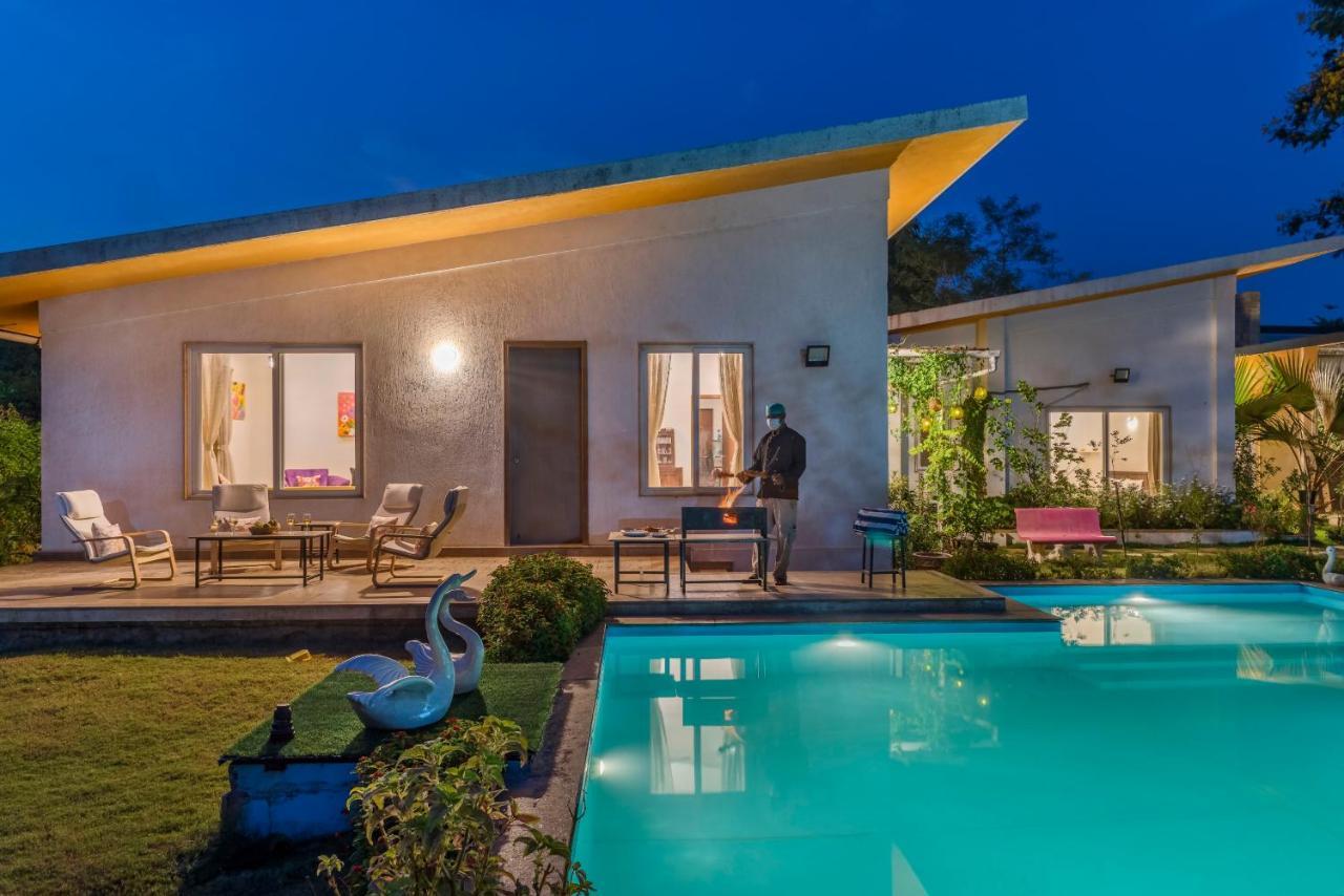 Villa Saffronstays Roselle, Malavli - Pet-friendly Pool With Modern Interiors