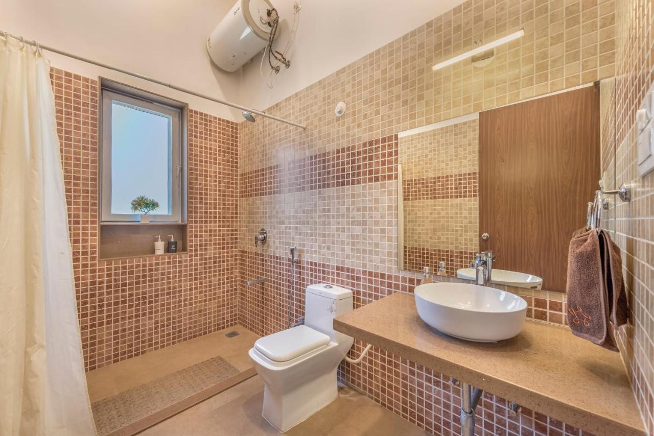 Saffronstays Roselle, Malavli - Pet-friendly Pool With Modern Interiors *