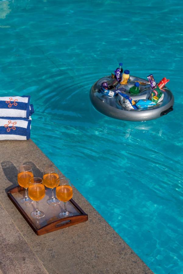 Saffronstays Roselle, Malavli - Pet-friendly Pool With Modern Interiors Villa