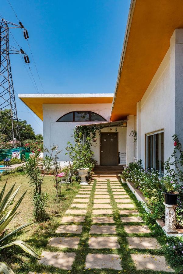 Villa Saffronstays Roselle, Malavli - Pet-friendly Pool With Modern Interiors *