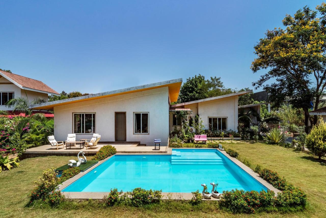 Saffronstays Roselle, Malavli - Pet-friendly Pool With Modern Interiors Villa