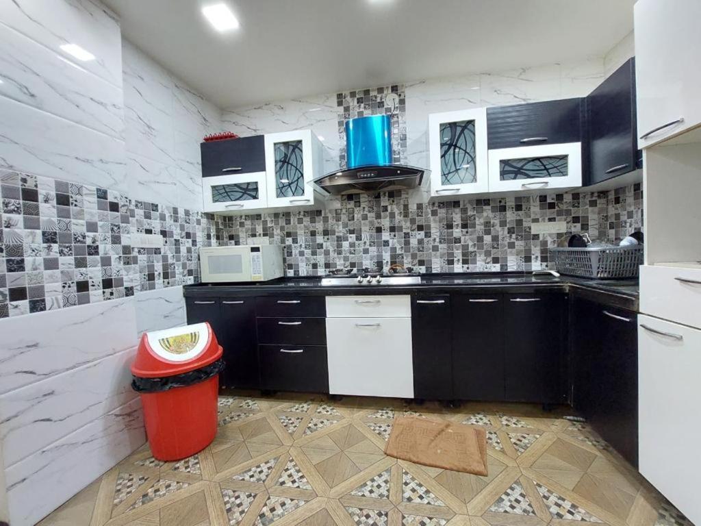 Hawkston 4 Bhk