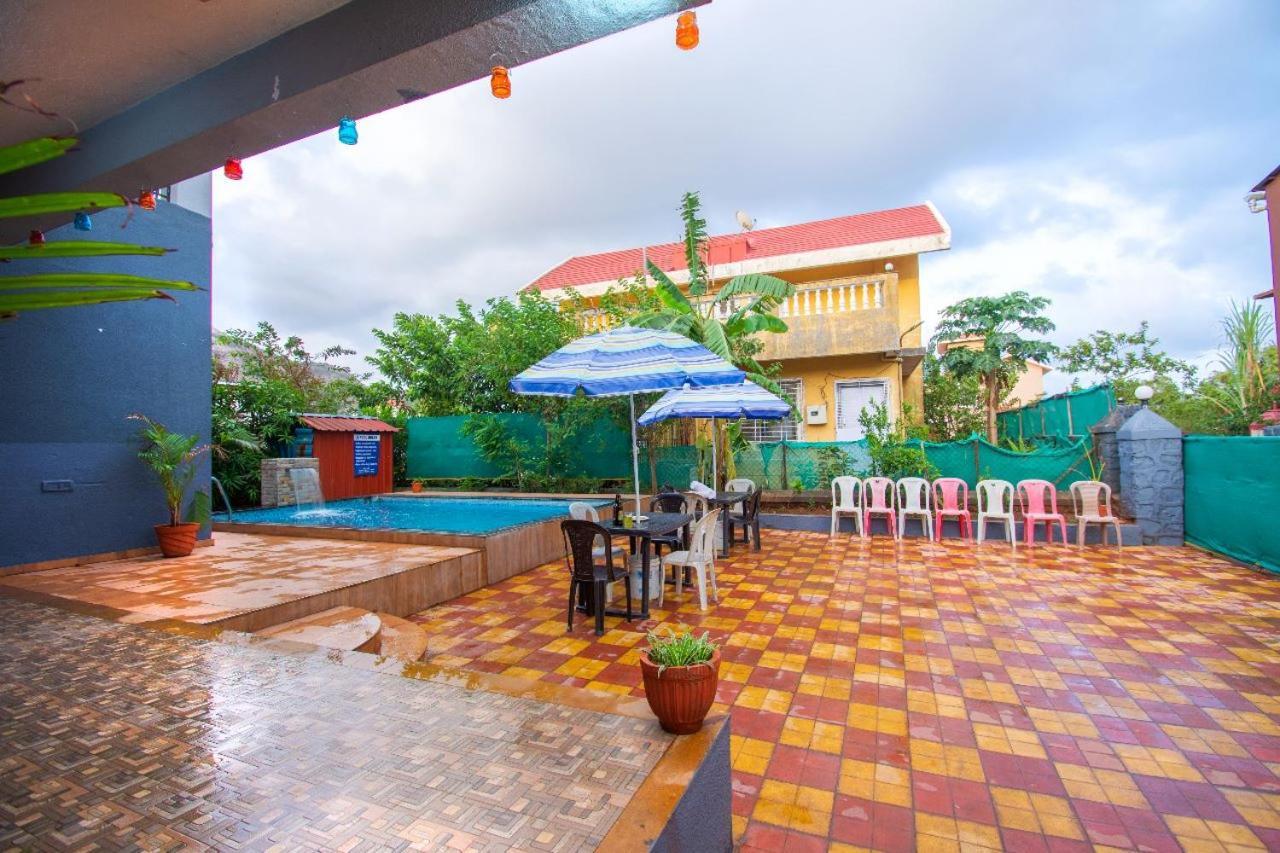 Venessa Villa *