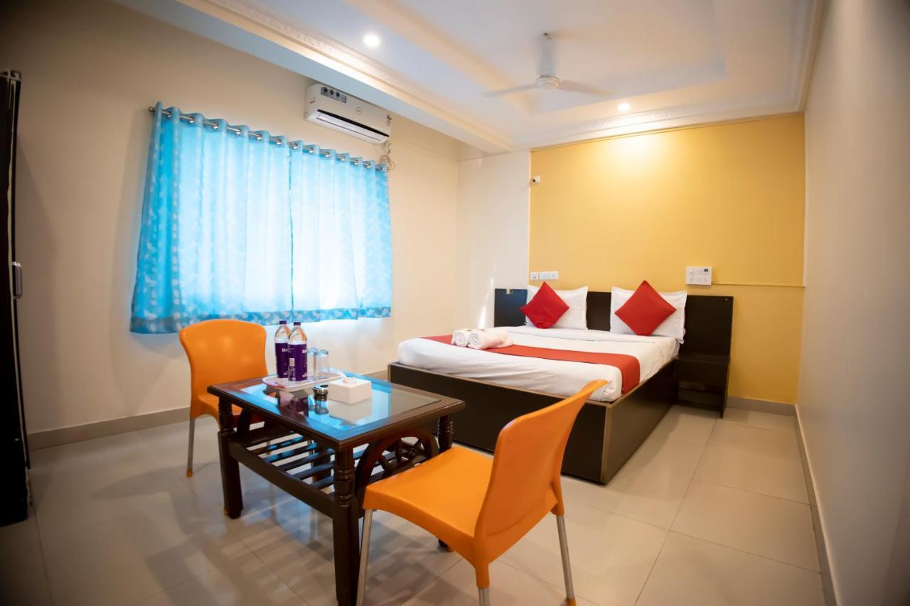 Om Palace Hotel
