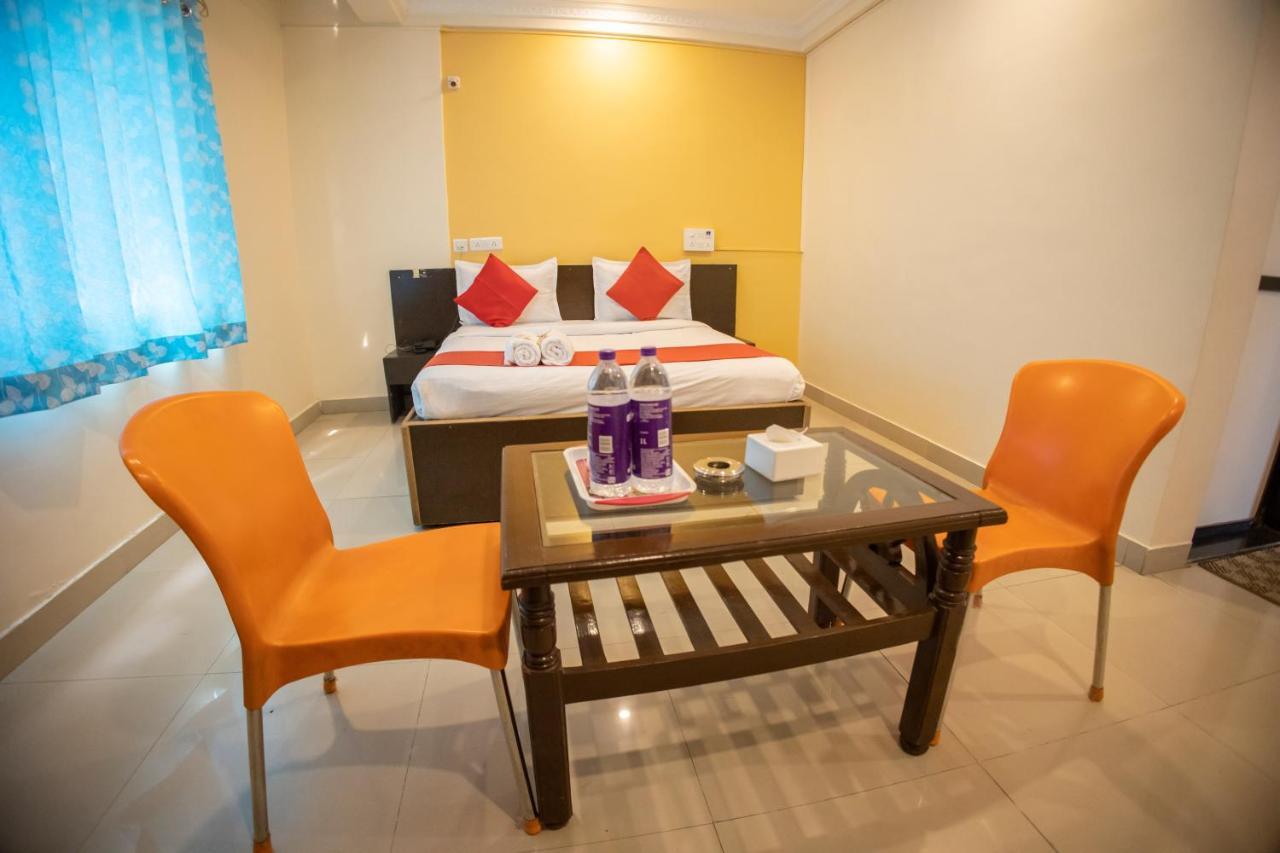 Om Palace Hotel 2*