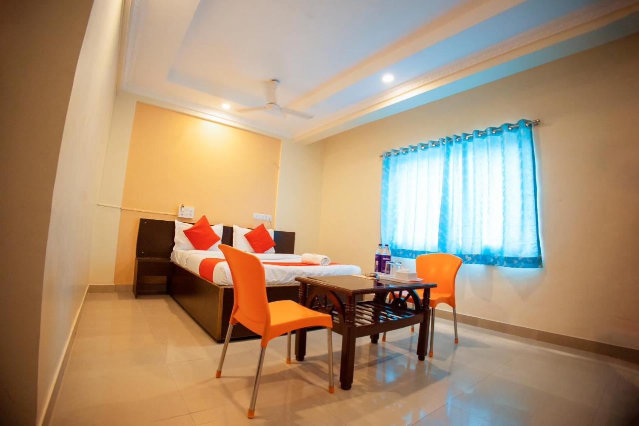Om Palace 2*