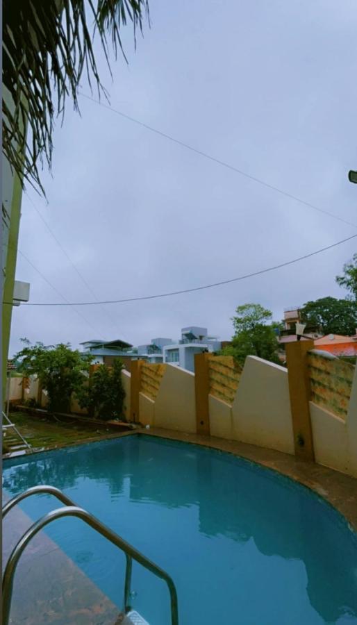 Empyrean Stays Ll Bobby Ll 2bhk Ll Ac Ll Pool Ll Villa *