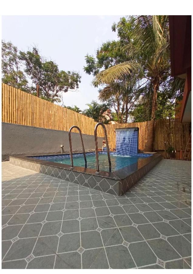 Moon Studio 4bhk