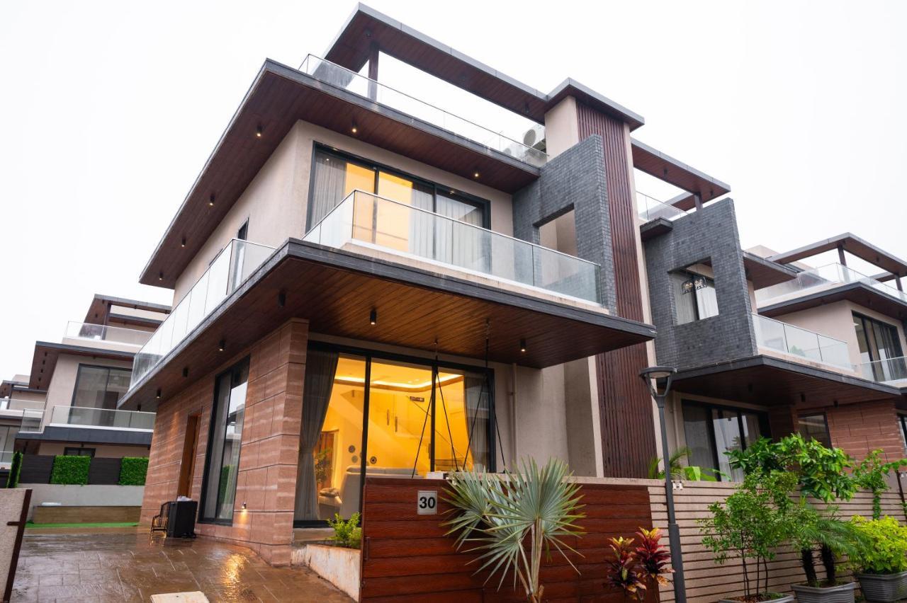 Amara 30 By Alyf, Villa Lonavala