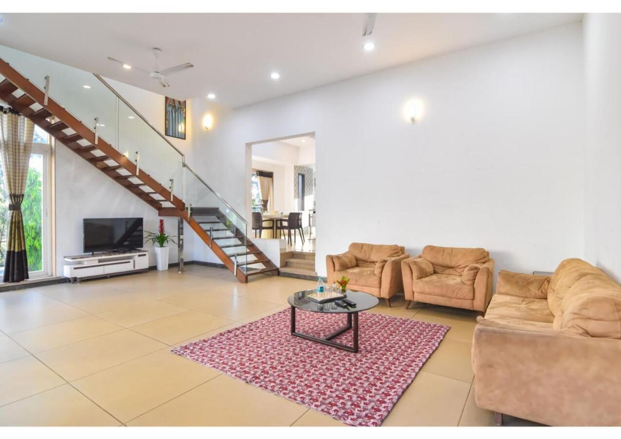 Nestle 5bhk Villa *
