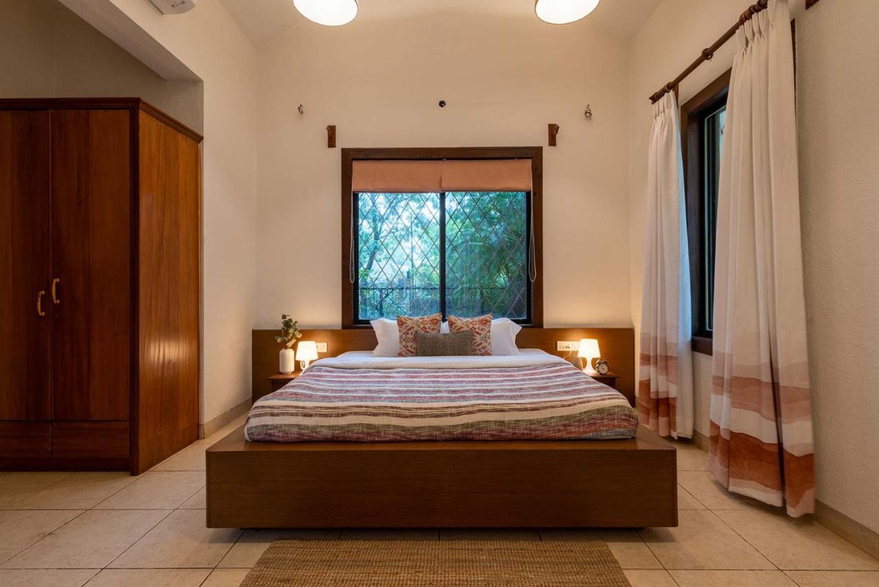 Villa Stayvista's Gulmohar Gardens: Mountain With Heated Pool & Games *
