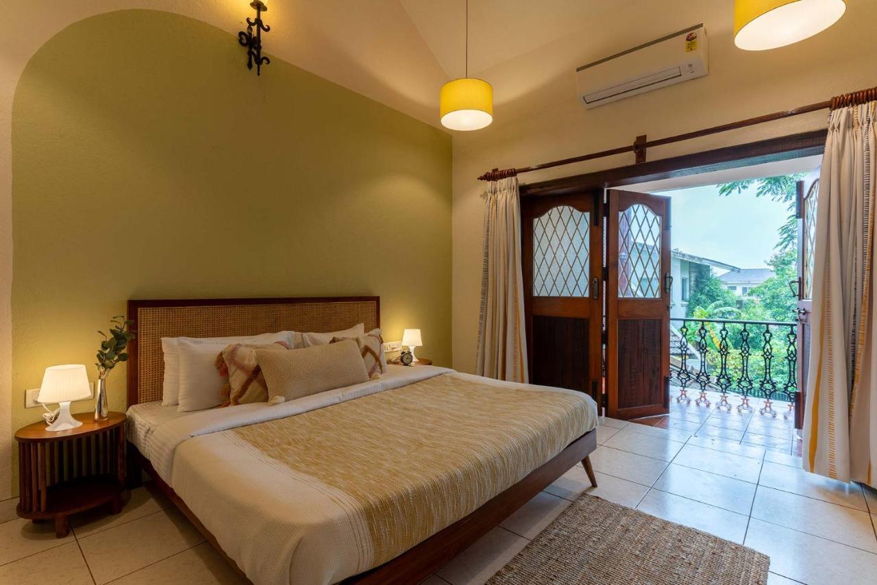Villa Stayvista's Gulmohar Gardens: Mountain With Heated Pool & Games *