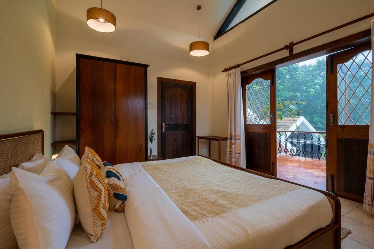 Villa Stayvista's Gulmohar Gardens: Mountain With Heated Pool & Games *